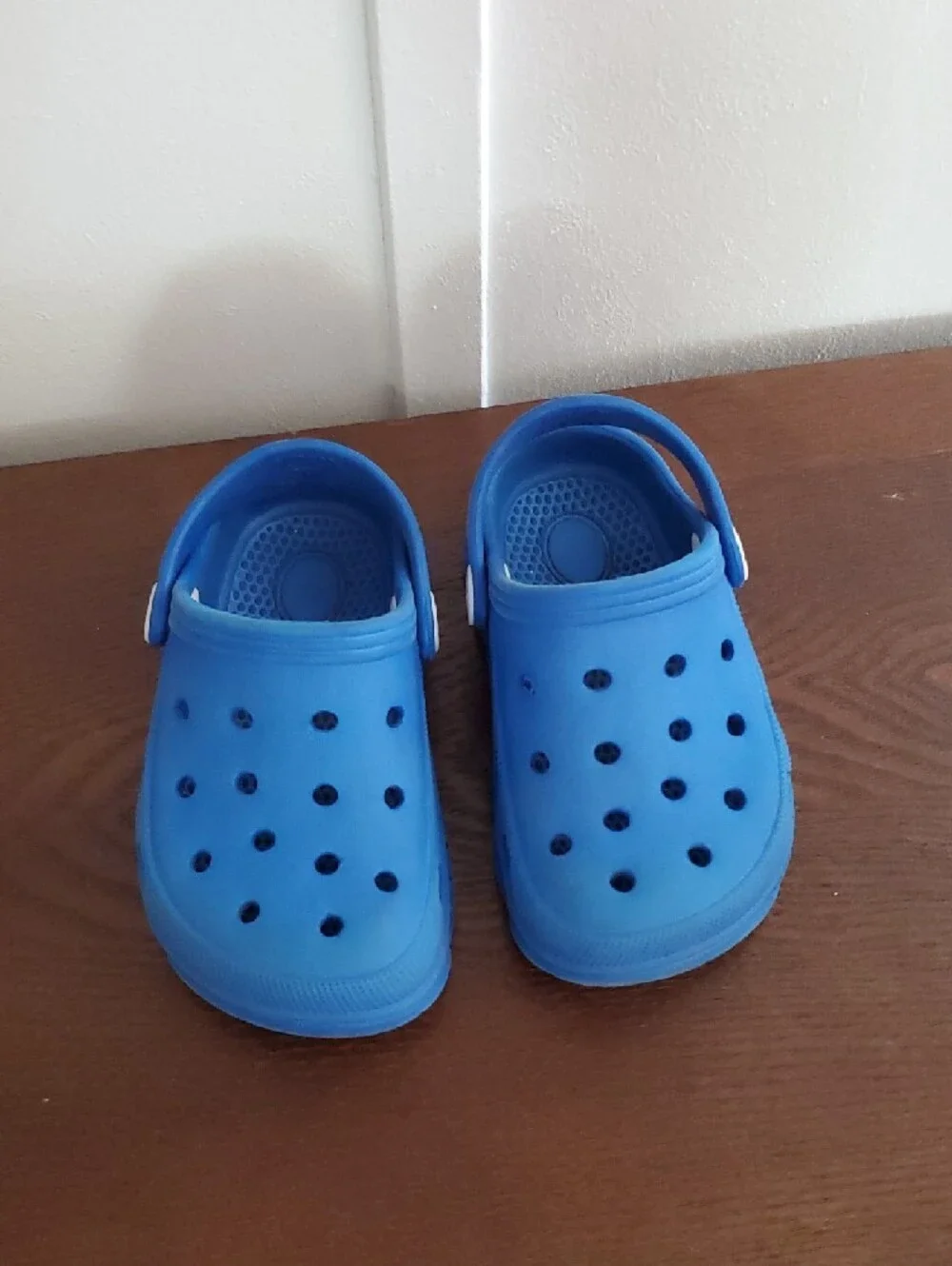 Blue Kids Slip-On Clogs with Heel Strap Size 21
